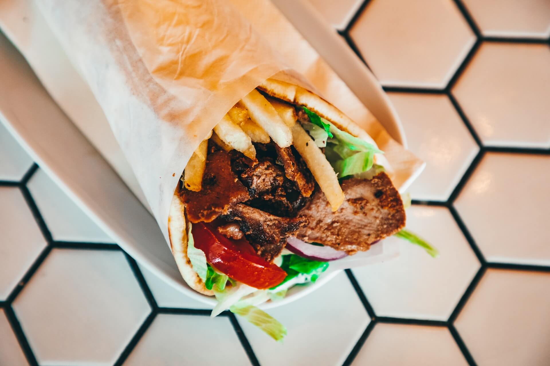 Własny kebab – co trzeba wziąć pod uwagę i czy warto?